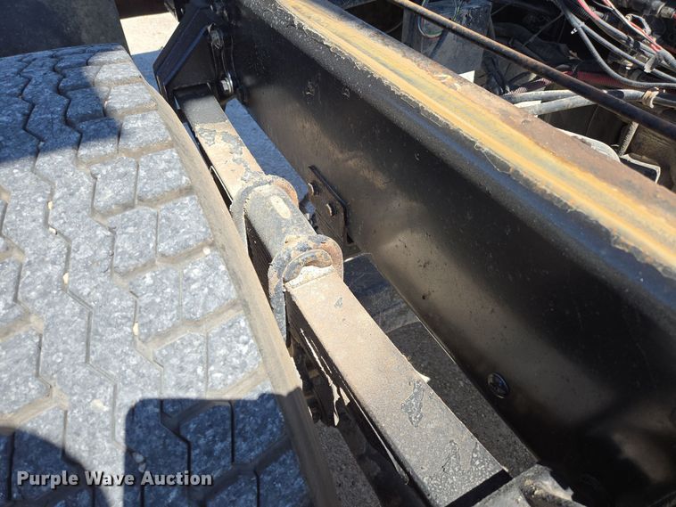 image for item DP6320 2006 Freightliner Business Class M2 dump truck