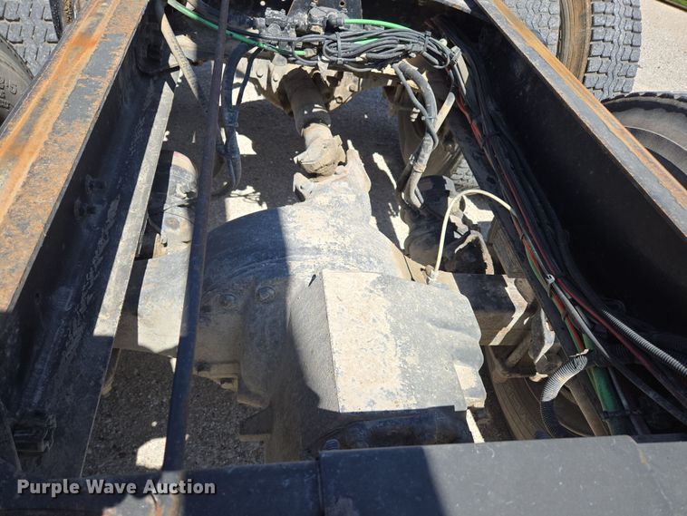 image for item DP6320 2006 Freightliner Business Class M2 dump truck