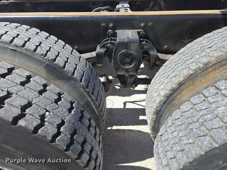 image for item DP6320 2006 Freightliner Business Class M2 dump truck