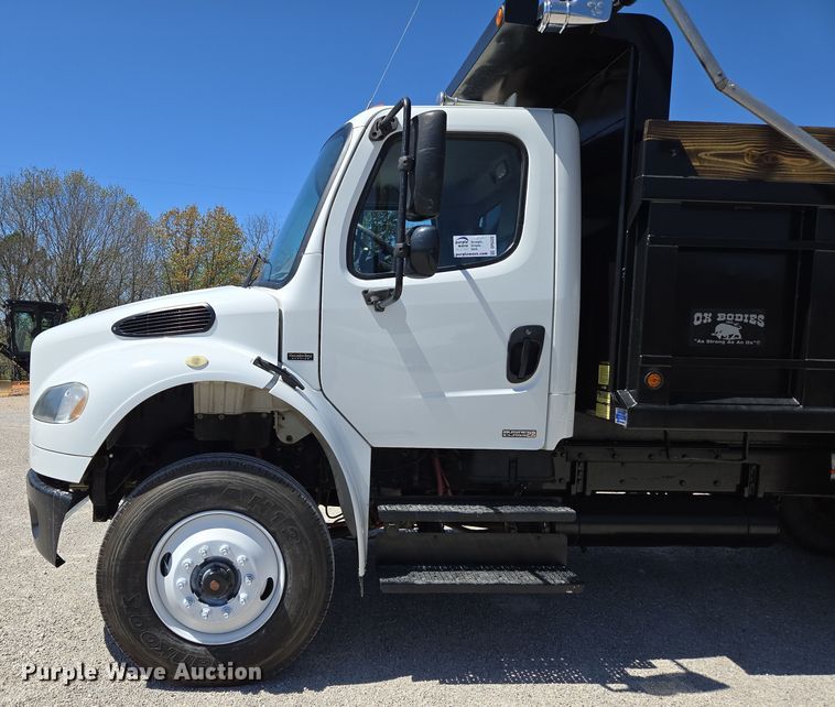 image for item DP6320 2006 Freightliner Business Class M2 dump truck