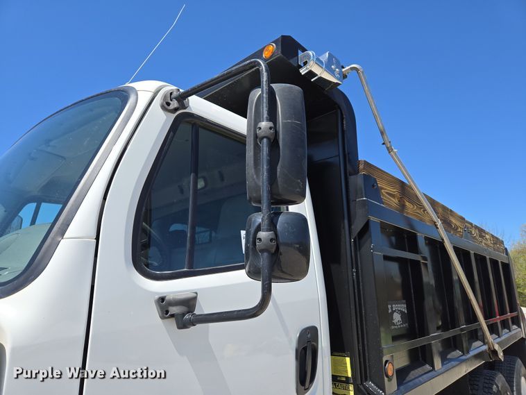 image for item DP6320 2006 Freightliner Business Class M2 dump truck