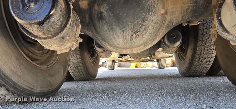 image for item DP6320 2006 Freightliner Business Class M2 dump truck