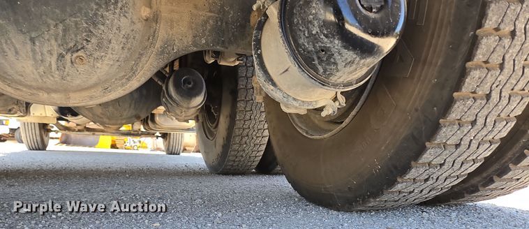 image for item DP6320 2006 Freightliner Business Class M2 dump truck