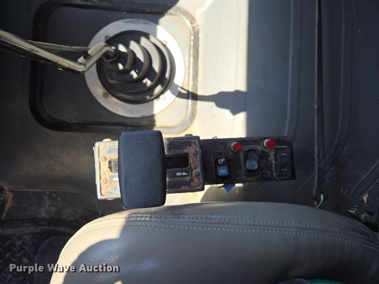 image for item DP6320 2006 Freightliner Business Class M2 dump truck