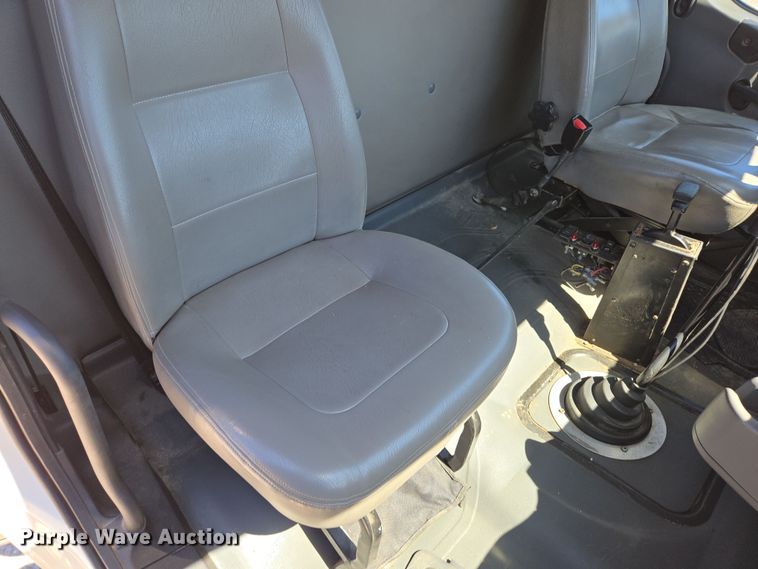 image for item DP6320 2006 Freightliner Business Class M2 dump truck