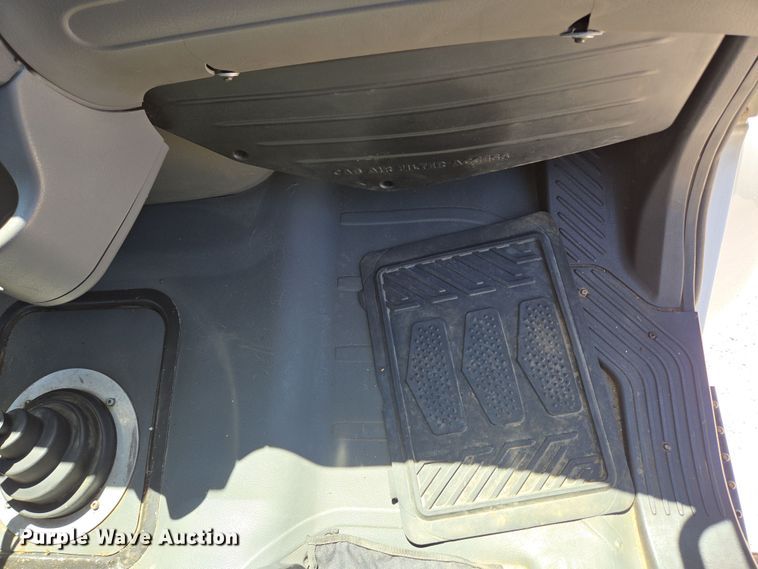 image for item DP6320 2006 Freightliner Business Class M2 dump truck