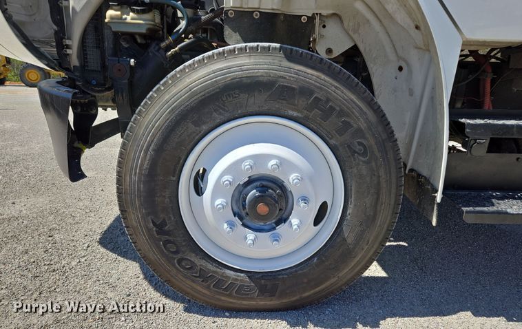 image for item DP6320 2006 Freightliner Business Class M2 dump truck