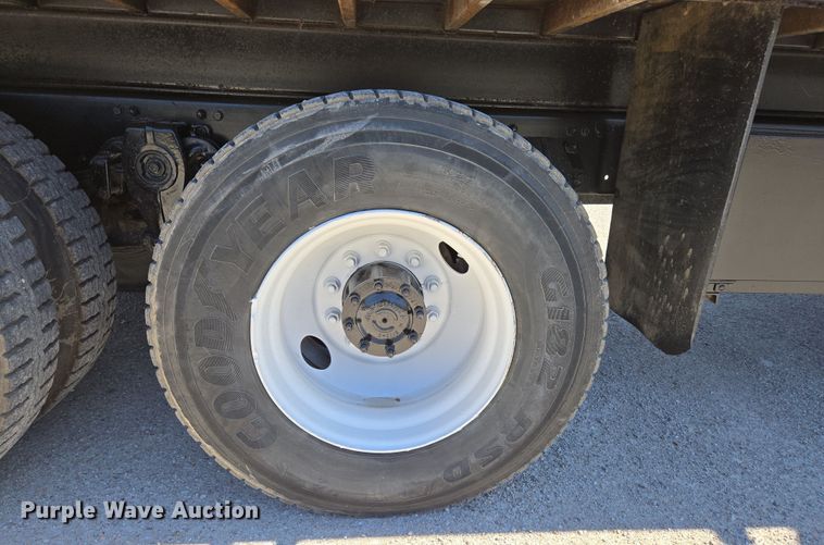 image for item DP6320 2006 Freightliner Business Class M2 dump truck