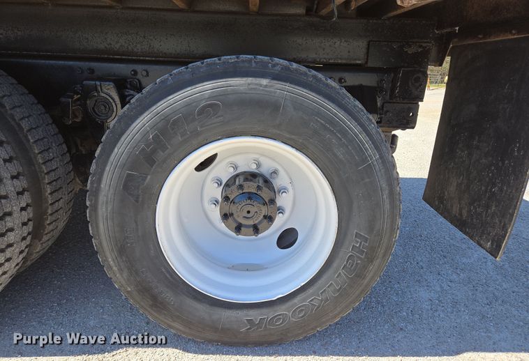 image for item DP6320 2006 Freightliner Business Class M2 dump truck