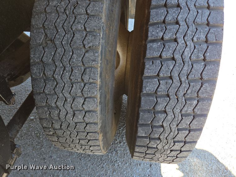 image for item DP6320 2006 Freightliner Business Class M2 dump truck