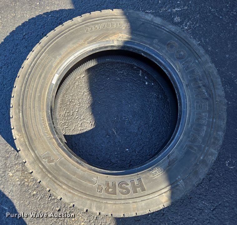 image for item DP6323  (7) 225/70R19.5 tires