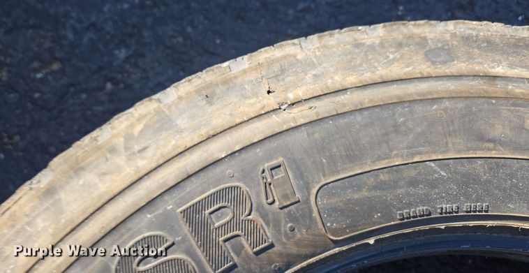 image for item DP6323  (7) 225/70R19.5 tires