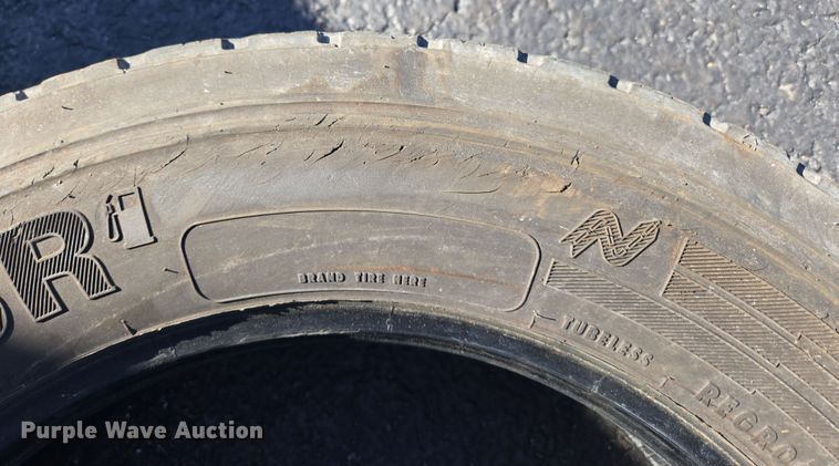 image for item DP6323  (7) 225/70R19.5 tires