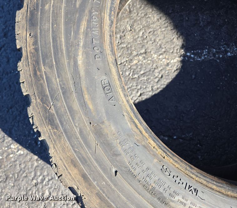 image for item DP6323  (7) 225/70R19.5 tires