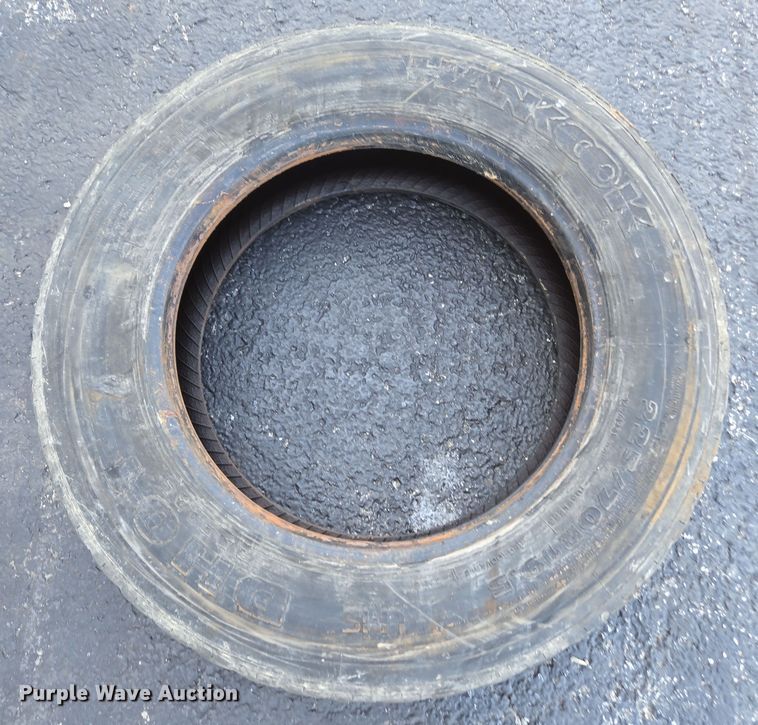 image for item DP6323  (7) 225/70R19.5 tires