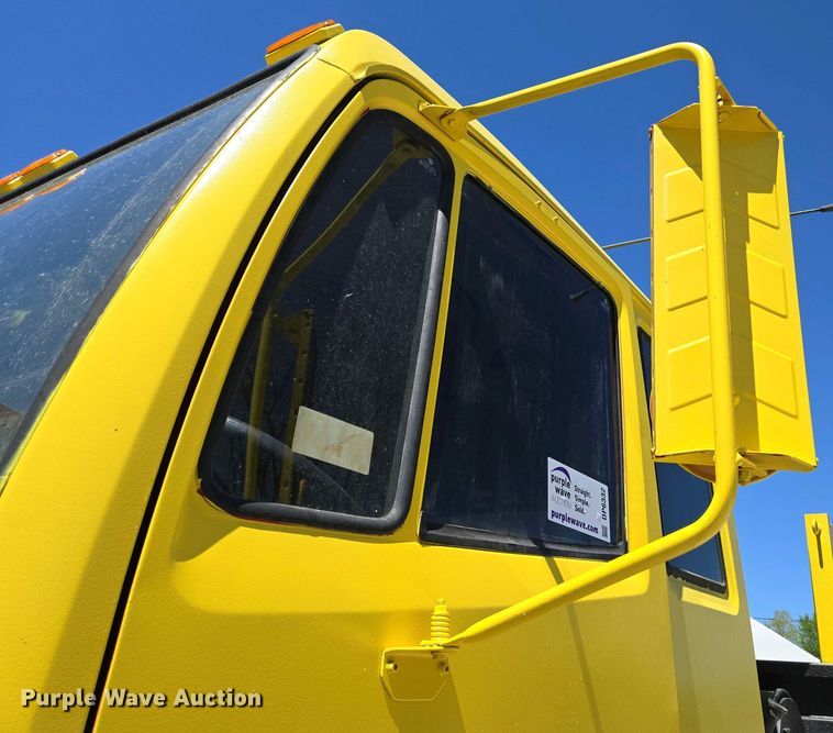 image for item DP6332 2002 Stewart & Stevenson LMTV flatbed truck