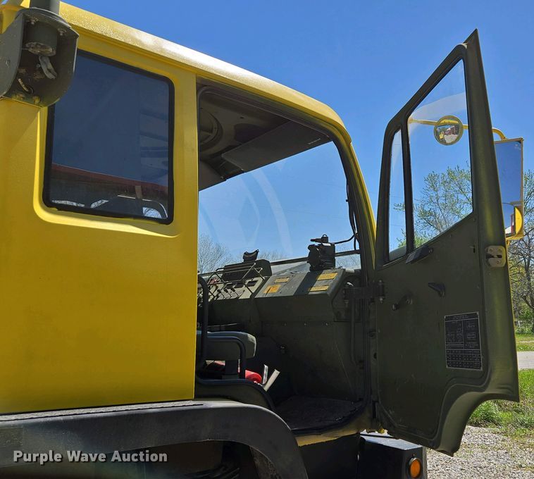 image for item DP6332 2002 Stewart & Stevenson LMTV flatbed truck