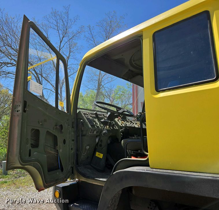 image for item DP6332 2002 Stewart & Stevenson LMTV flatbed truck