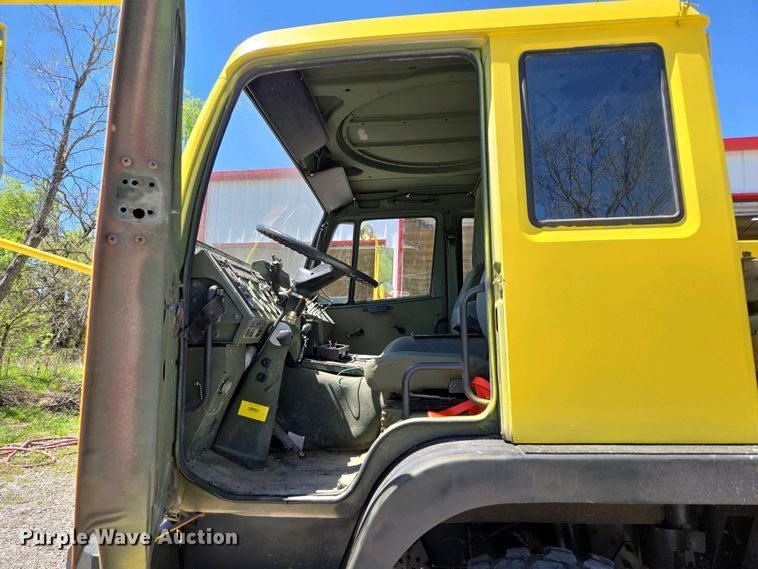 image for item DP6332 2002 Stewart & Stevenson LMTV flatbed truck