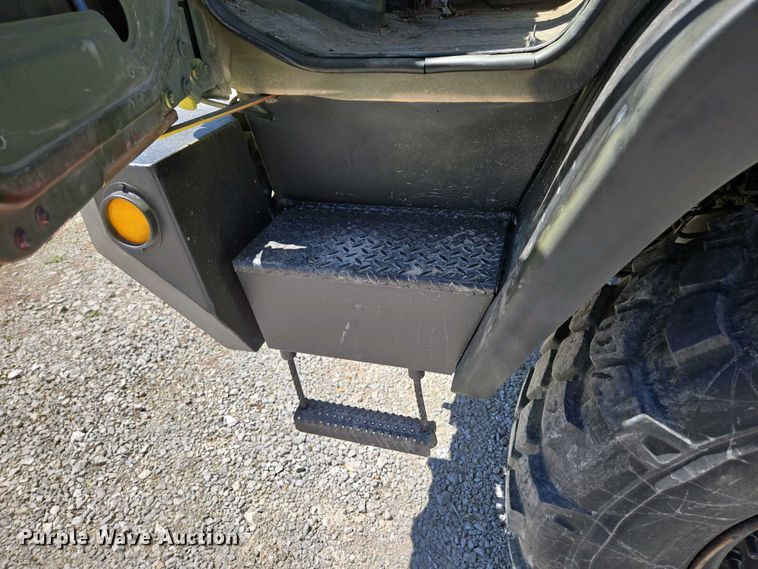 image for item DP6332 2002 Stewart & Stevenson LMTV flatbed truck