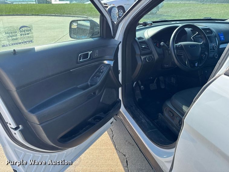 image for item DT0688 2017 Ford Explorer Police Interceptor SUV