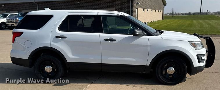 image for item DT0689 2017 Ford Explorer Police Interceptor SUV