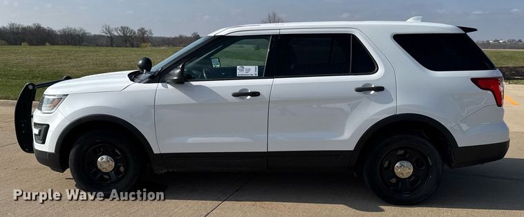 image for item DT0689 2017 Ford Explorer Police Interceptor SUV