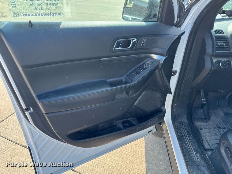 image for item DT0689 2017 Ford Explorer Police Interceptor SUV