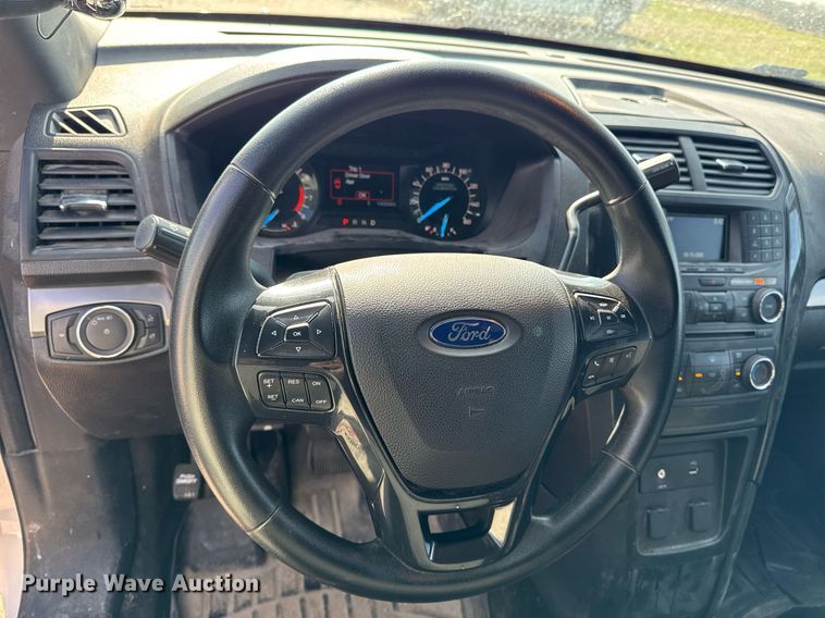 image for item DT0689 2017 Ford Explorer Police Interceptor SUV