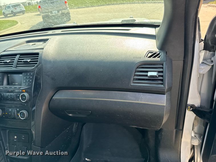 image for item DT0689 2017 Ford Explorer Police Interceptor SUV