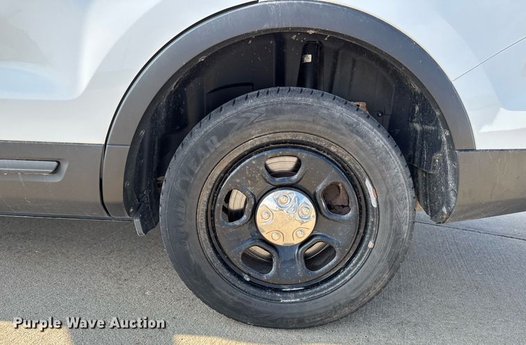 image for item DT0689 2017 Ford Explorer Police Interceptor SUV