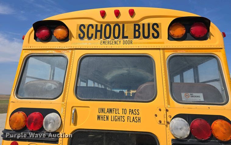 image for item DT6787 2001 Blue Bird 3800 school bus