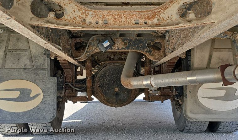 image for item DT6787 2001 Blue Bird 3800 school bus