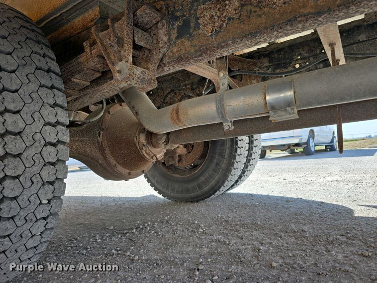 image for item DT6787 2001 Blue Bird 3800 school bus