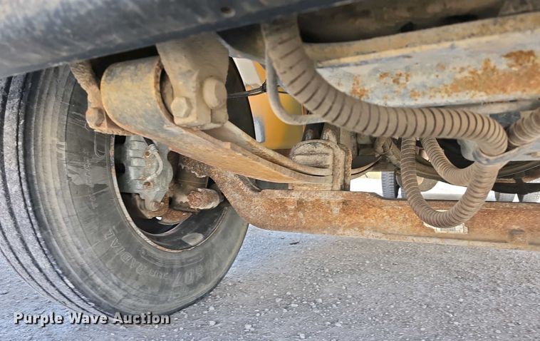 image for item DT6787 2001 Blue Bird 3800 school bus