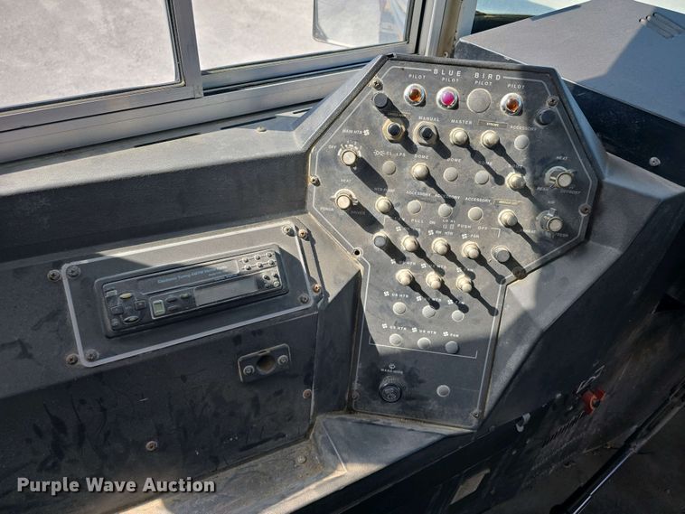 image for item DT6787 2001 Blue Bird 3800 school bus