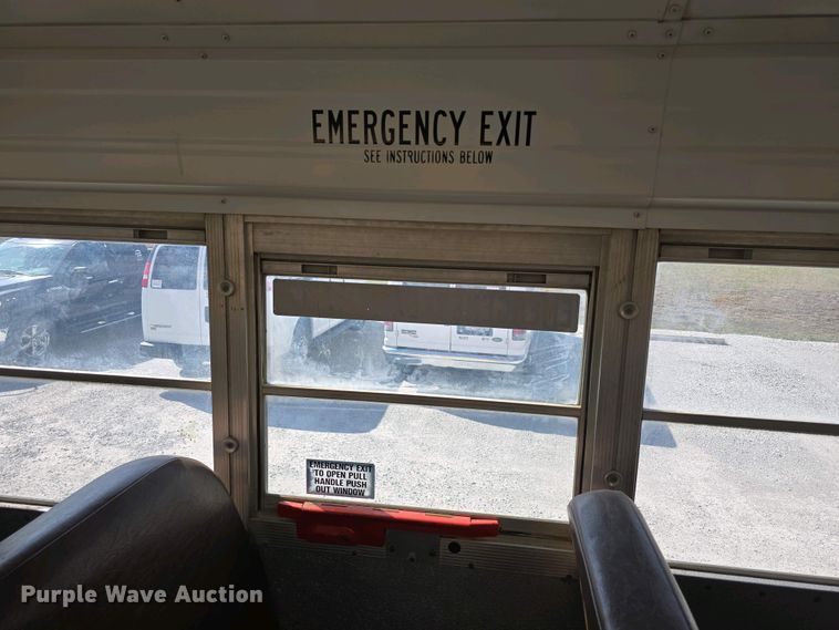 image for item DT6787 2001 Blue Bird 3800 school bus