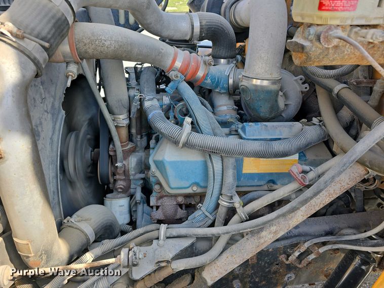 image for item DT6787 2001 Blue Bird 3800 school bus