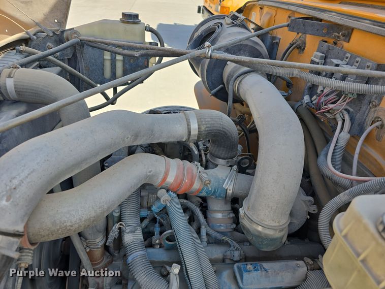 image for item DT6787 2001 Blue Bird 3800 school bus