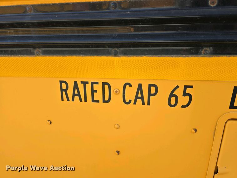 image for item DT6787 2001 Blue Bird 3800 school bus