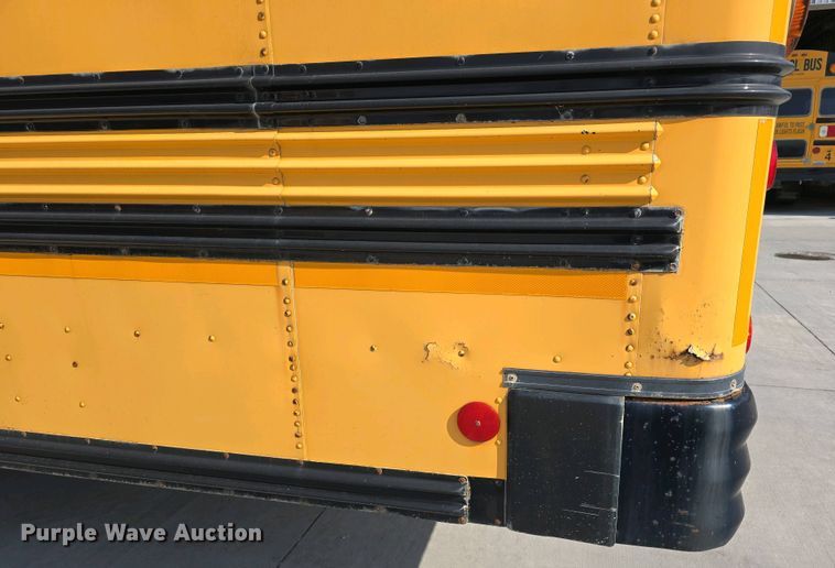 image for item DT6791 1999 International 3800 school bus