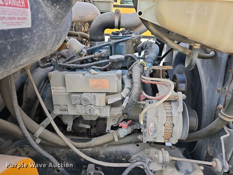 image for item DT6791 1999 International 3800 school bus