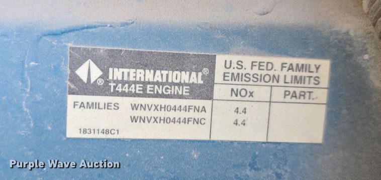 image for item DT6791 1999 International 3800 school bus