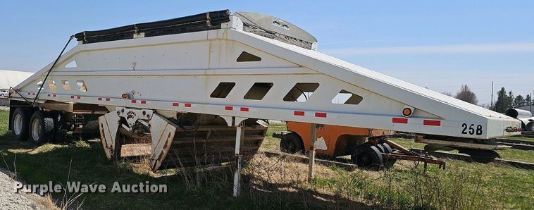 image for item DT6805 1993 Trail King TK54BDU-402 bottom dump trailer