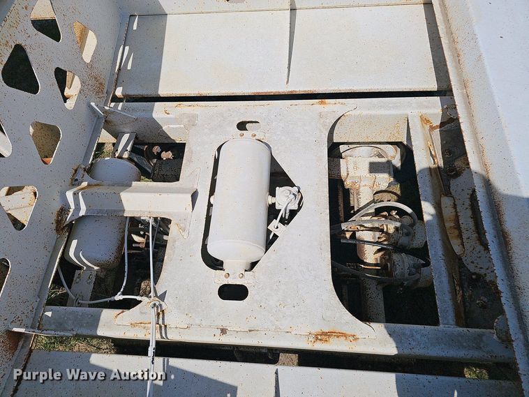 image for item DT6805 1993 Trail King TK54BDU-402 bottom dump trailer