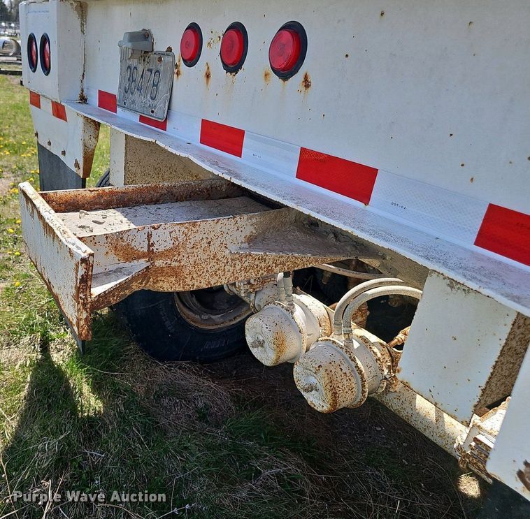 image for item DT6805 1993 Trail King TK54BDU-402 bottom dump trailer