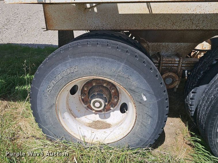 image for item DT6805 1993 Trail King TK54BDU-402 bottom dump trailer