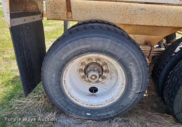 image for item DT6805 1993 Trail King TK54BDU-402 bottom dump trailer