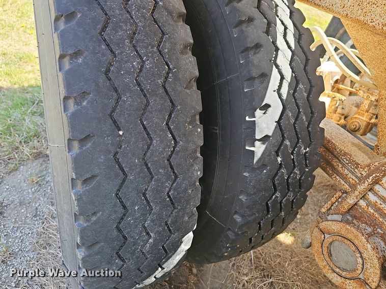 image for item DT6805 1993 Trail King TK54BDU-402 bottom dump trailer