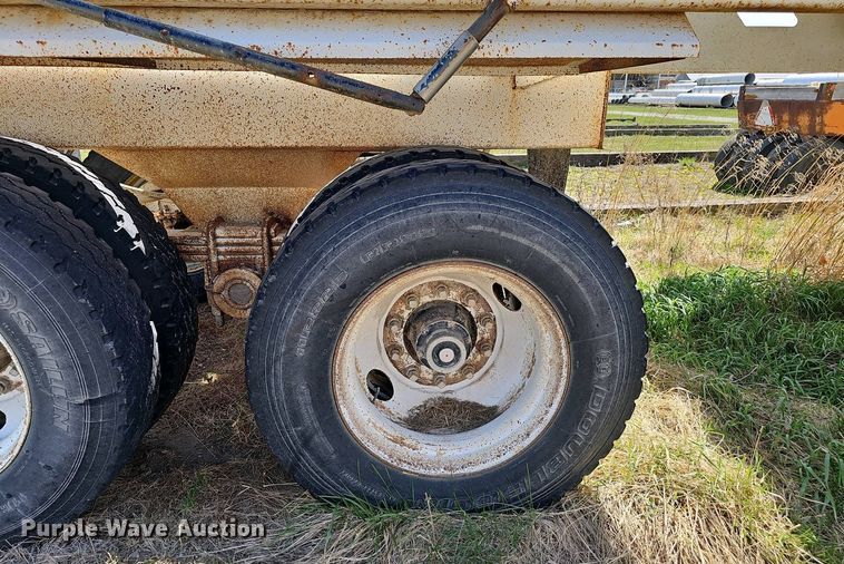 image for item DT6805 1993 Trail King TK54BDU-402 bottom dump trailer